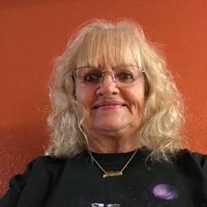 Meet your Posher, Sharon